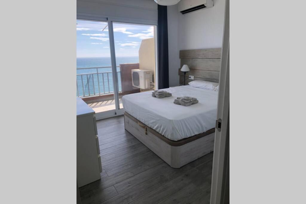 Mediterranean Suite First Line Beach Costa Del Sol Fuengirola Bagian luar foto